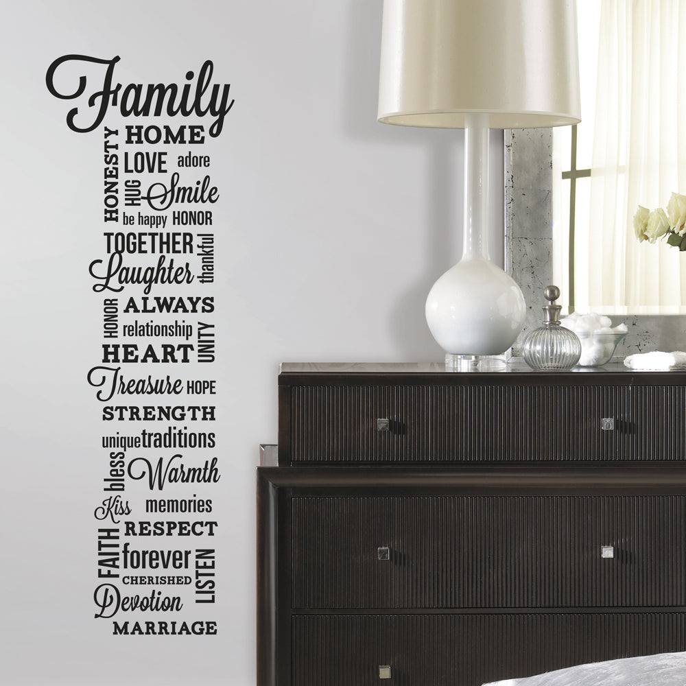 RoomMates - Schriftzug Familie -  Wandtattoo Wandsticker Wandaufkleber Wandbilder